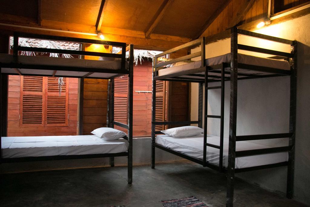 Wonderland Hostel Анжуна Номер фото